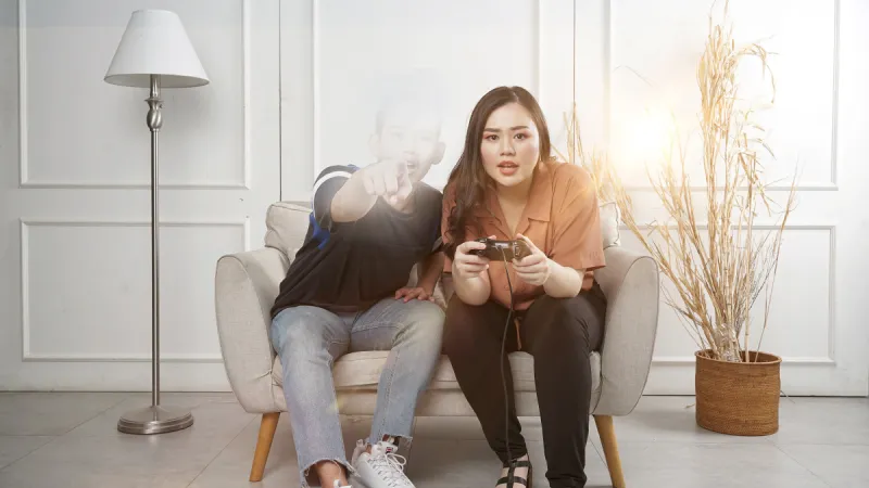 Game Infarcer: Future Call Of Duty Updates Will Be 50GB And Will Erase A Loved One From Your Memory