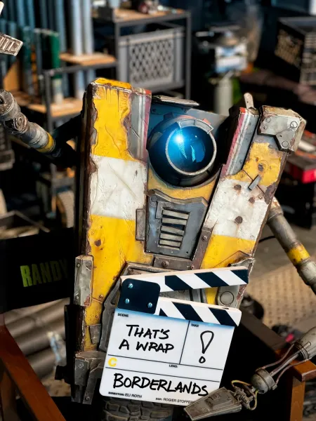 Borderlands Movie Has Finished Filming With First Look At Claptrap In Action