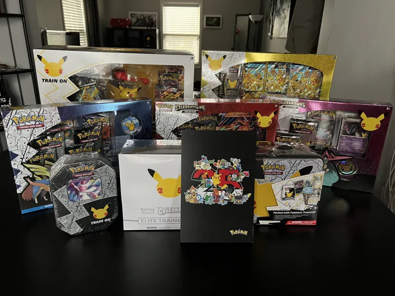 Pokémon Trading Card Game Celebrations – Unboxing And The Coolest Cards We Pulled