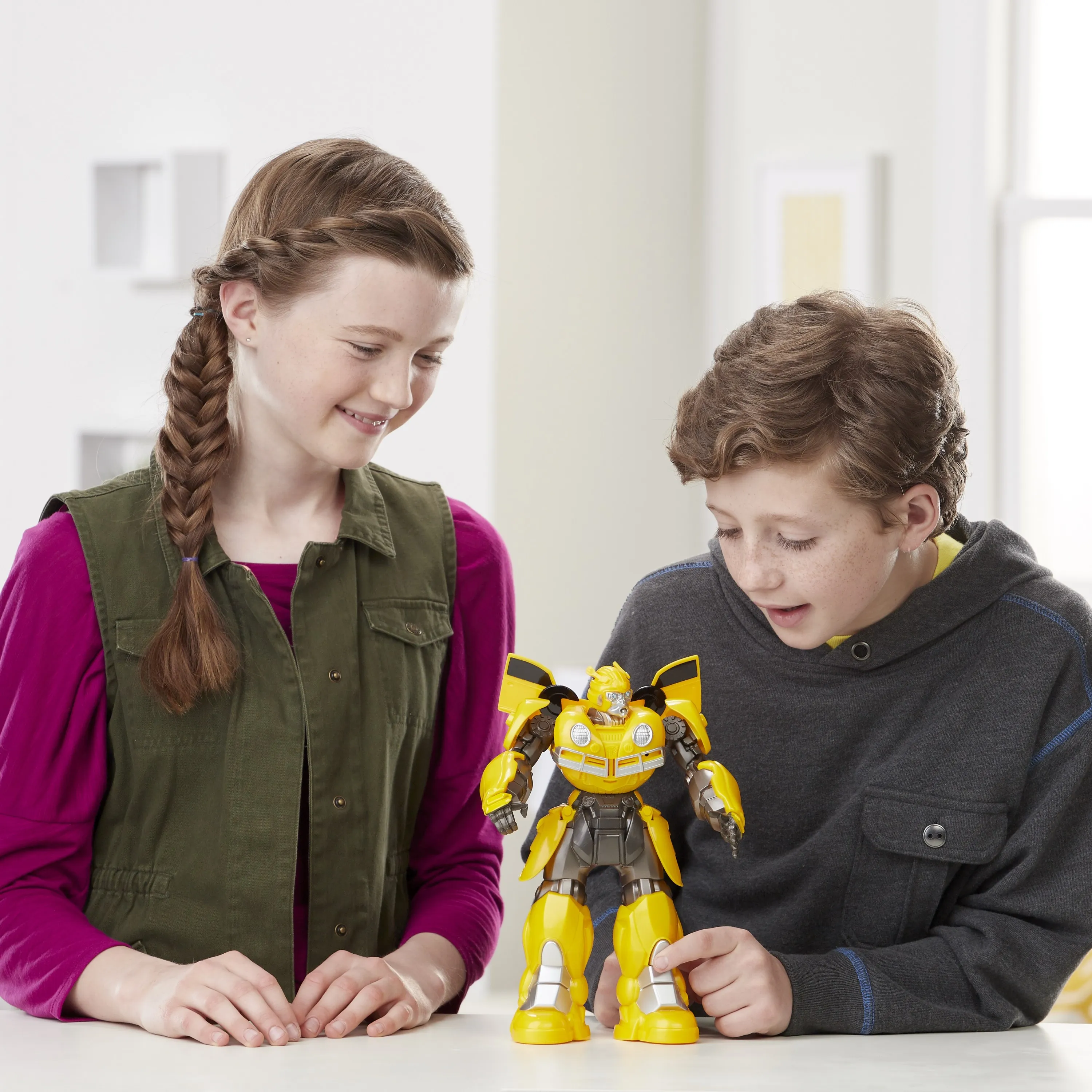 Exclusive First Look At Singing And Dancing DJ Bumblebee Toy