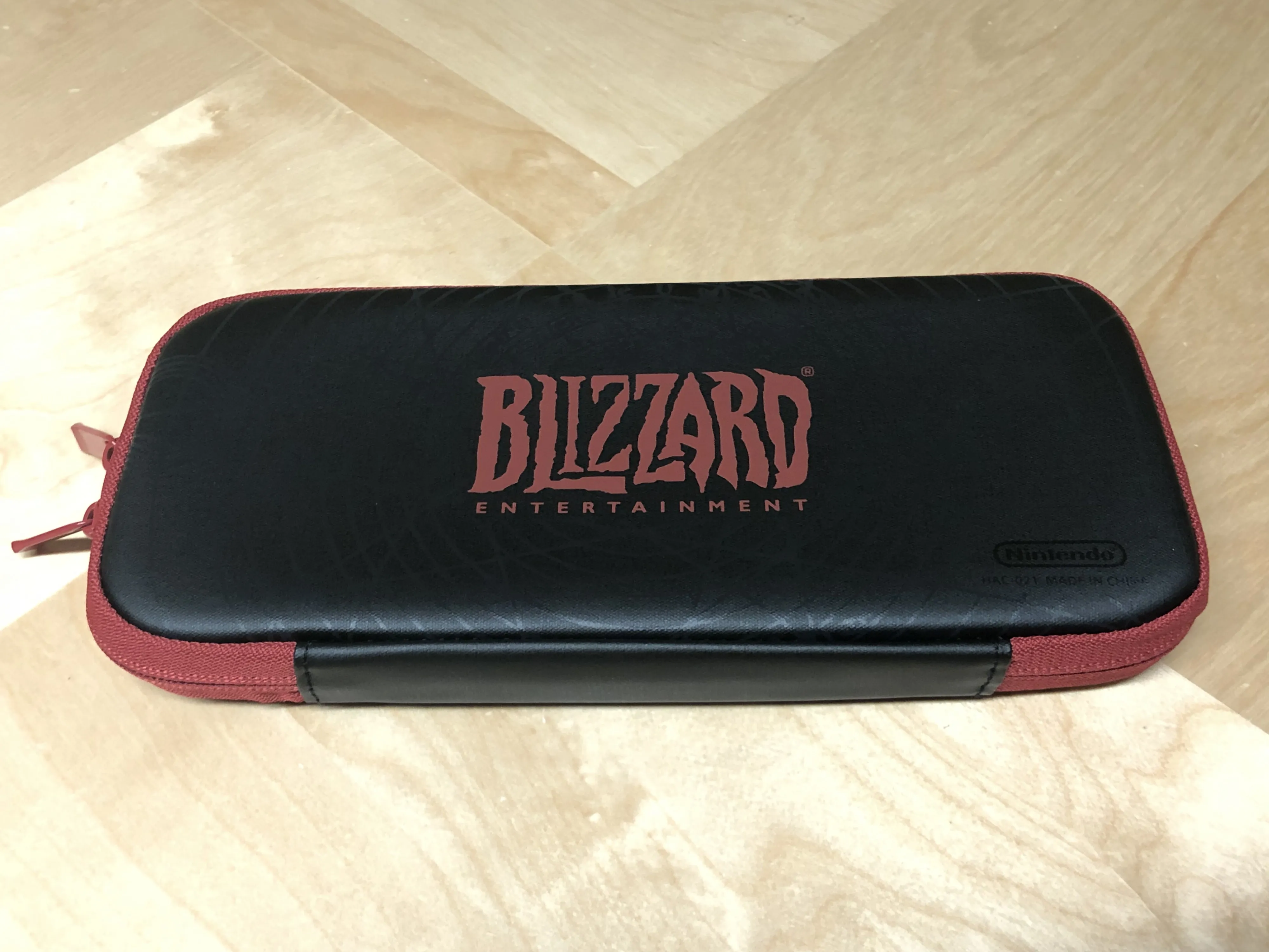 Unboxing The Nintendo Switch Diablo III Bundle