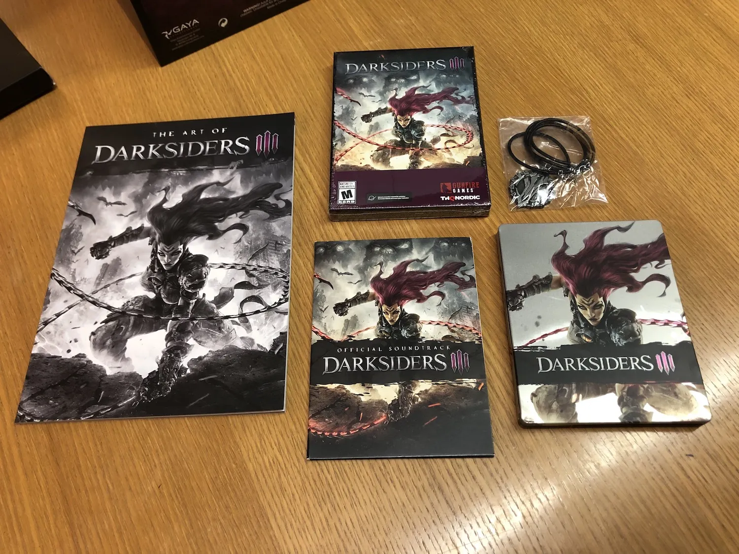 Unboxing The Darksiders III Apocalypse Edition
