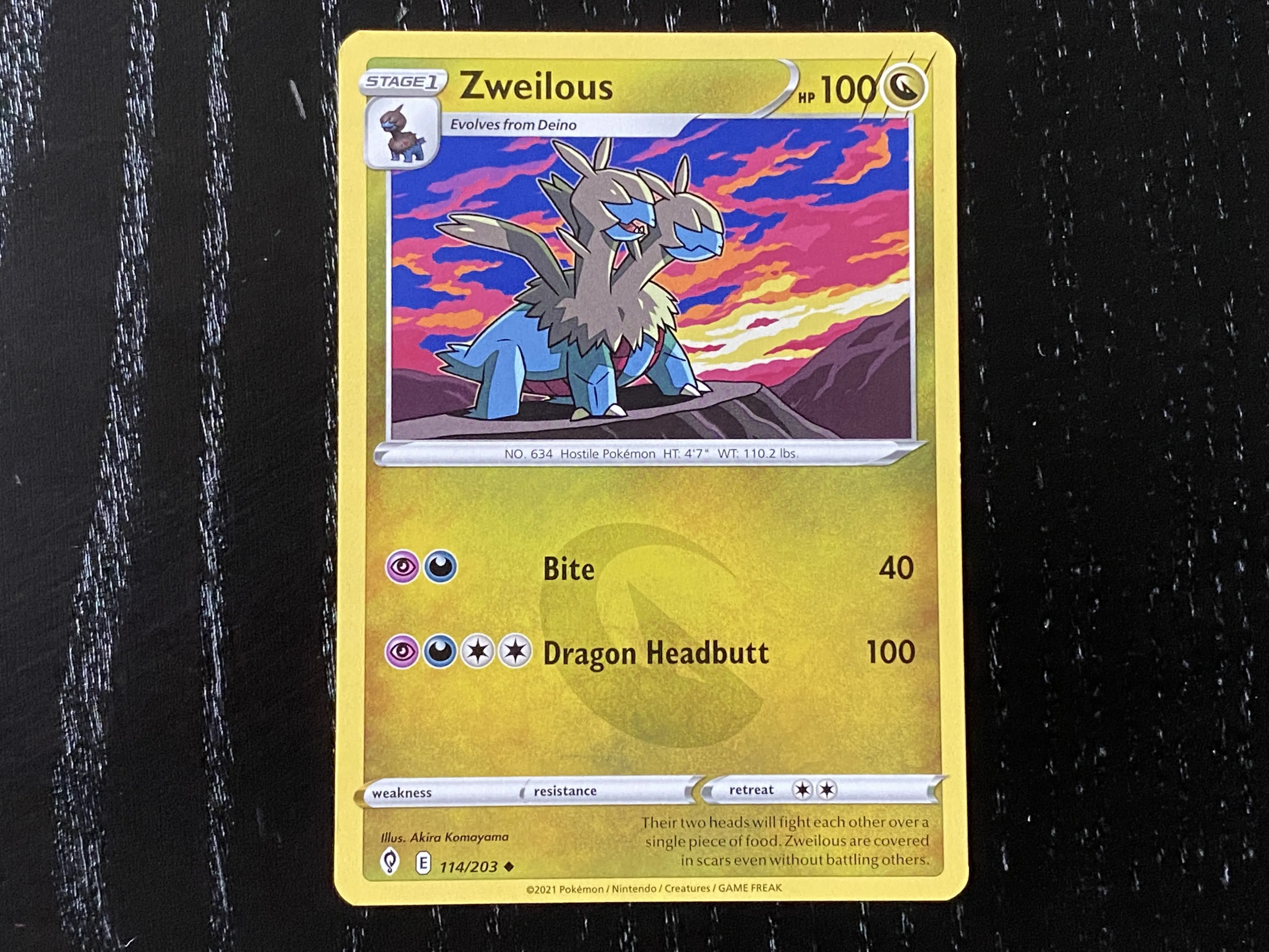 Pokémon Sword & Shield – Evolving Skies: The Coolest Cards We Pulled From Boosters Packs