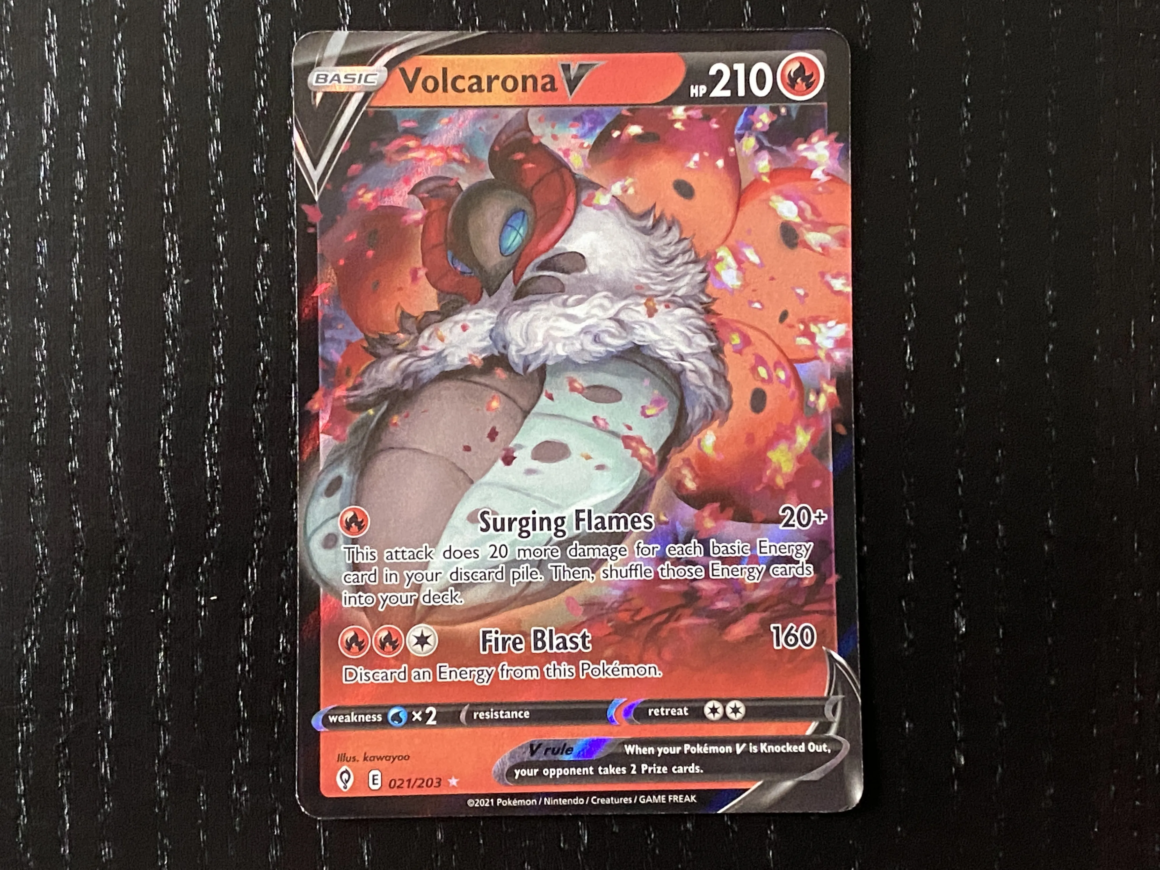Pokémon Sword & Shield – Evolving Skies: The Coolest Cards We Pulled From Boosters Packs