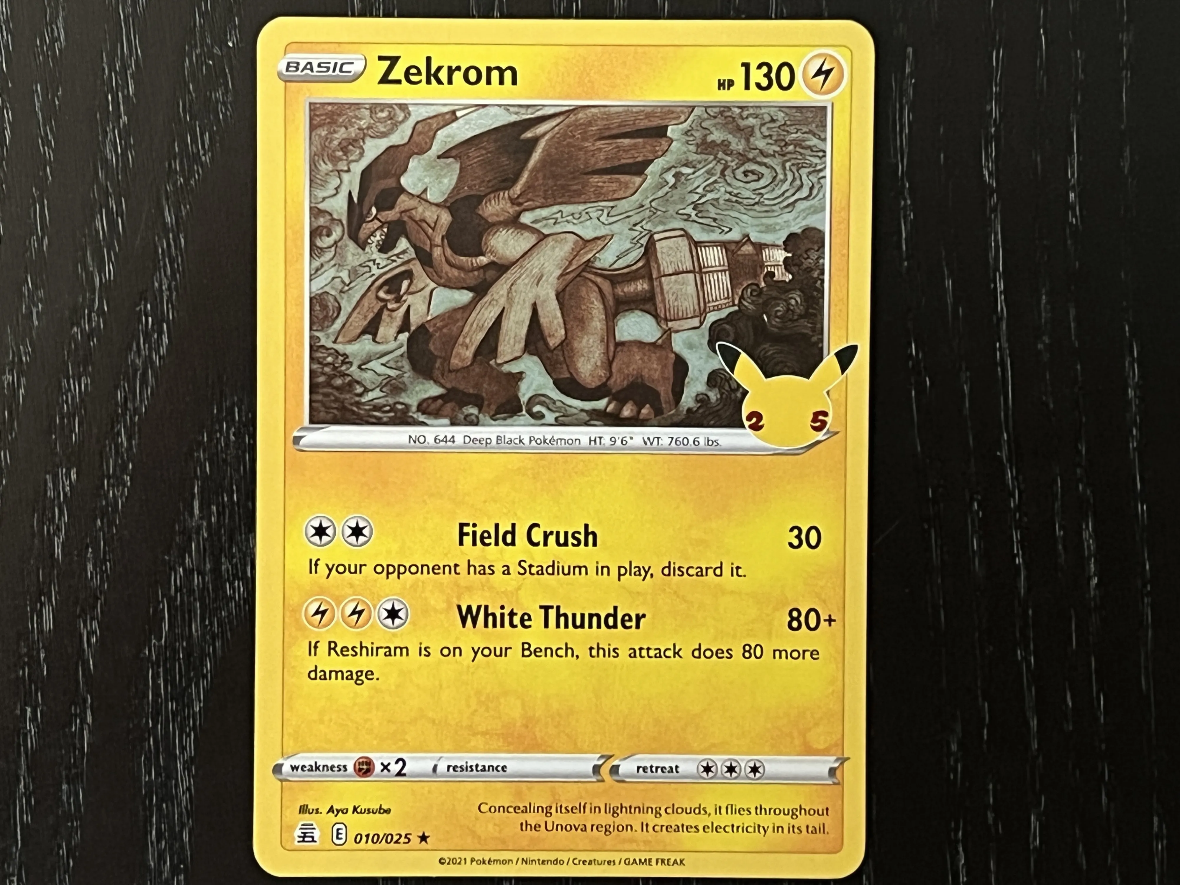 Pokémon Trading Card Game Celebrations – Unboxing And The Coolest Cards We Pulled