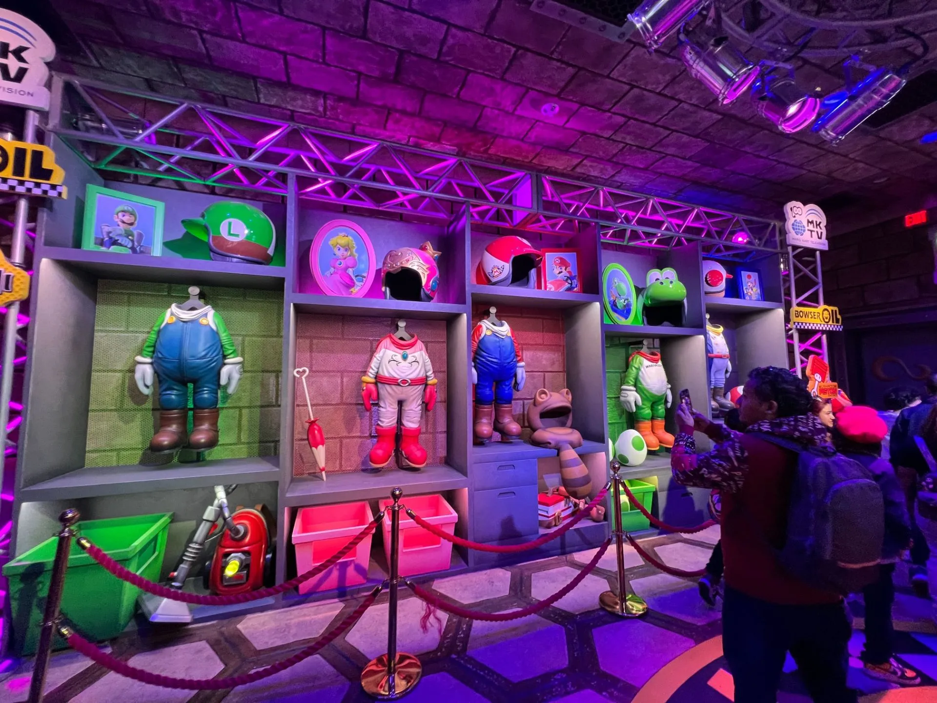 A Photo Tour Of Universal Studios Hollywood's Super Nintendo World